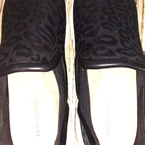 Taryn Rose Zayda slip-on black sneakers US11 EU42 - Picture 7 of 9